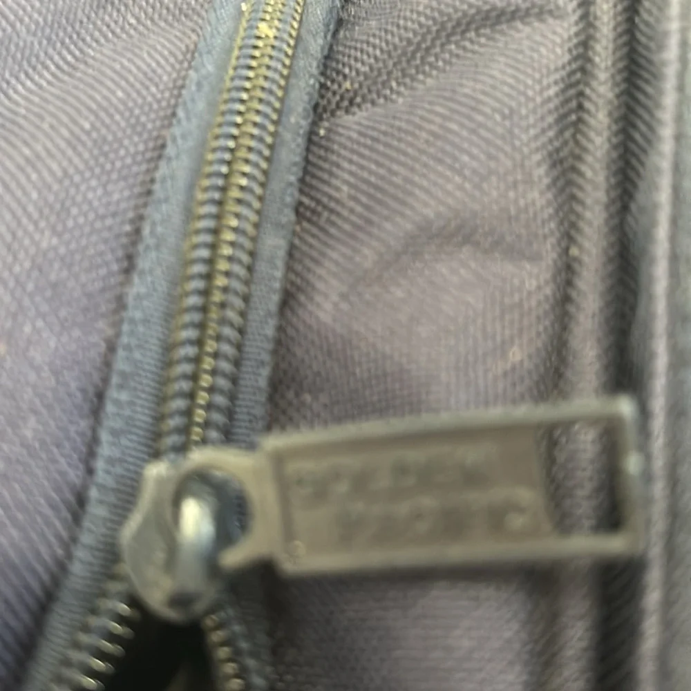 CANVAS CARRY ALL. ZIPPERS POCKETS AND LIGHTWEIGHT.NAVY BLUE W SHOULDER STRAP - Picture 6 of 8